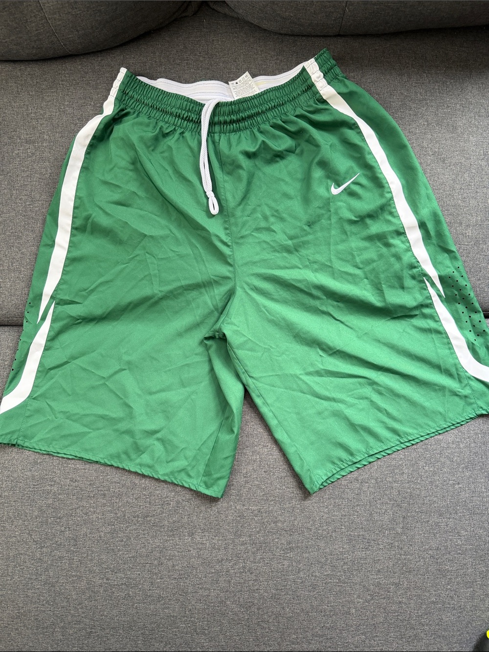 Nike Dri-FIT Men’s Green White Athletic Basketball Shorts Size Large L